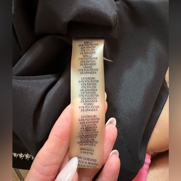 Calvin Klein Skirt! New with Tags! - Picture 3 of 5